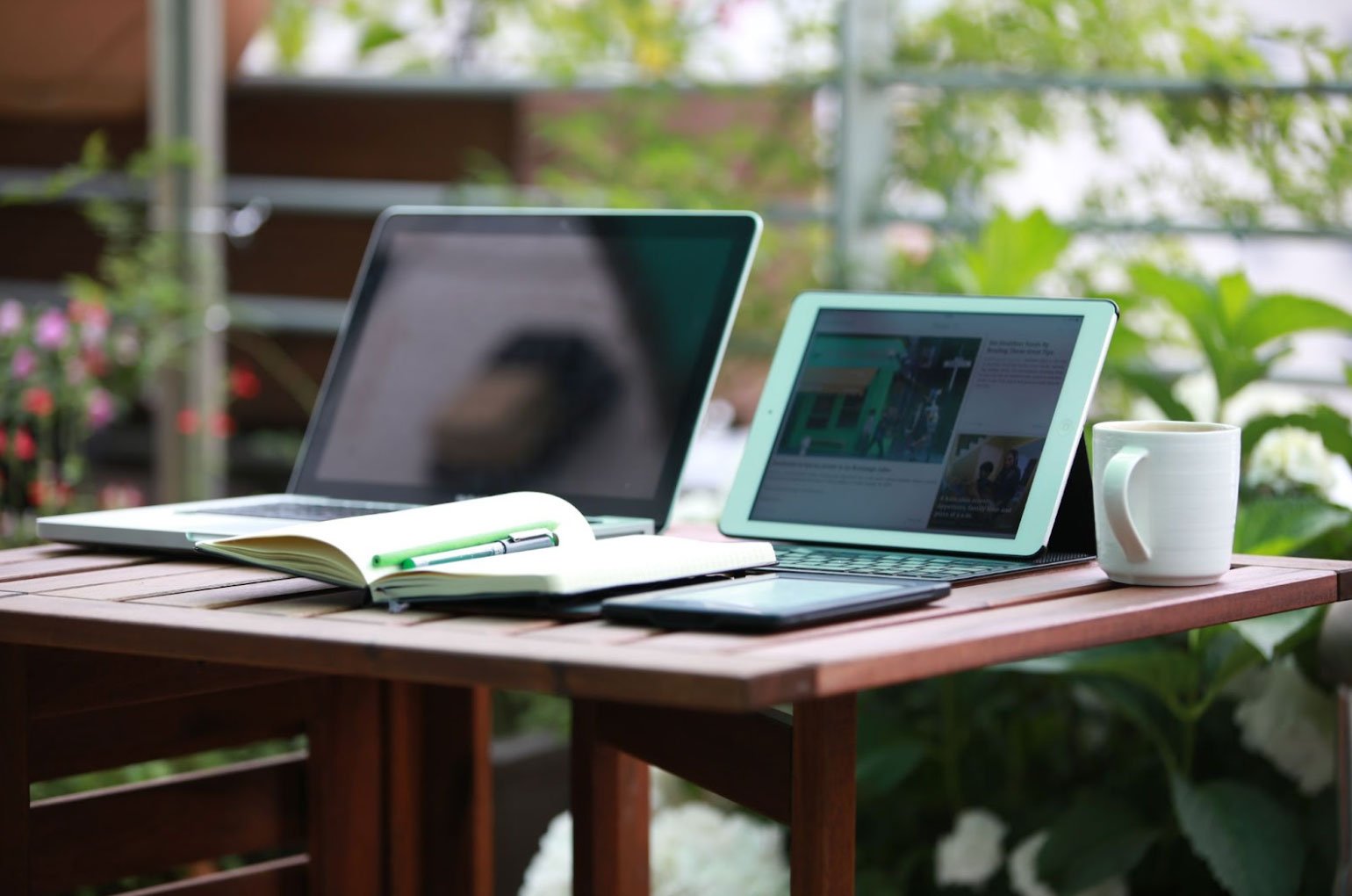 Navigating the Digital Nomad Lifestyle: Essential Resources